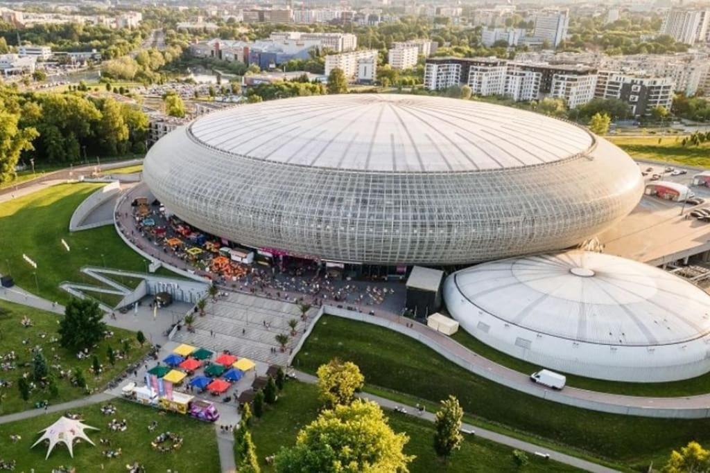 Nowoczesny Apartament Dabska Arena / Parking Краков Экстерьер фото