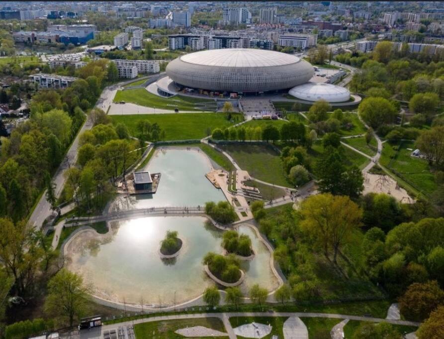 Nowoczesny Apartament Dabska Arena / Parking Краков Экстерьер фото